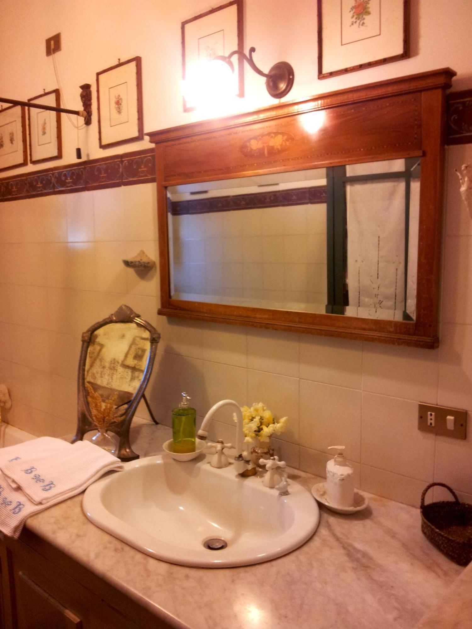Relais De Charme - B&B Short Lets La Casa Di Francesca Sant'Agata Li Battiati Rom bilde